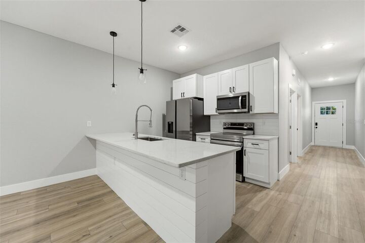 Property Photo: 9464 Panama Circle FL 33981