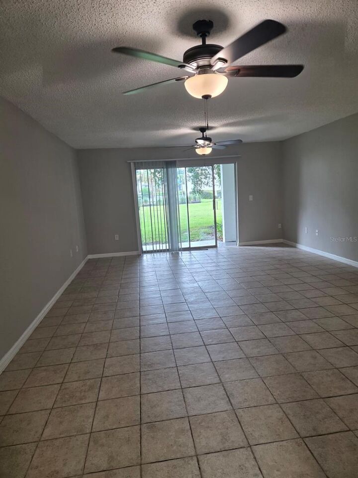 Property Photo: 4203 S Semoran Boulevard 4 FL 32822