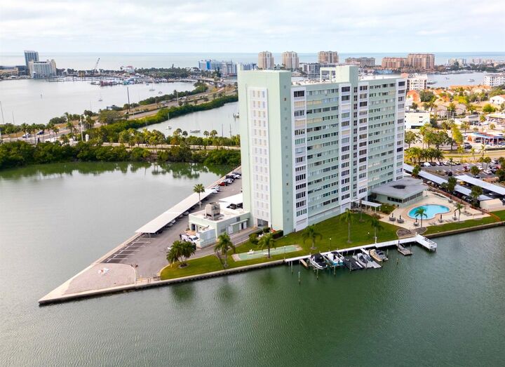Property Photo:  31 Island Way 703  FL 33767 