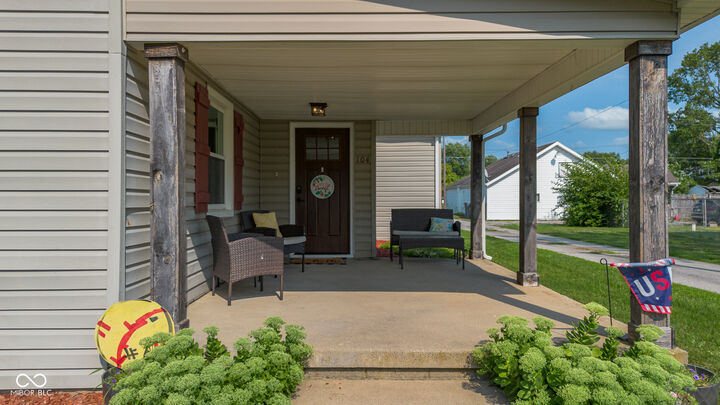 Property Photo: 104 N Vine Street IN 47351