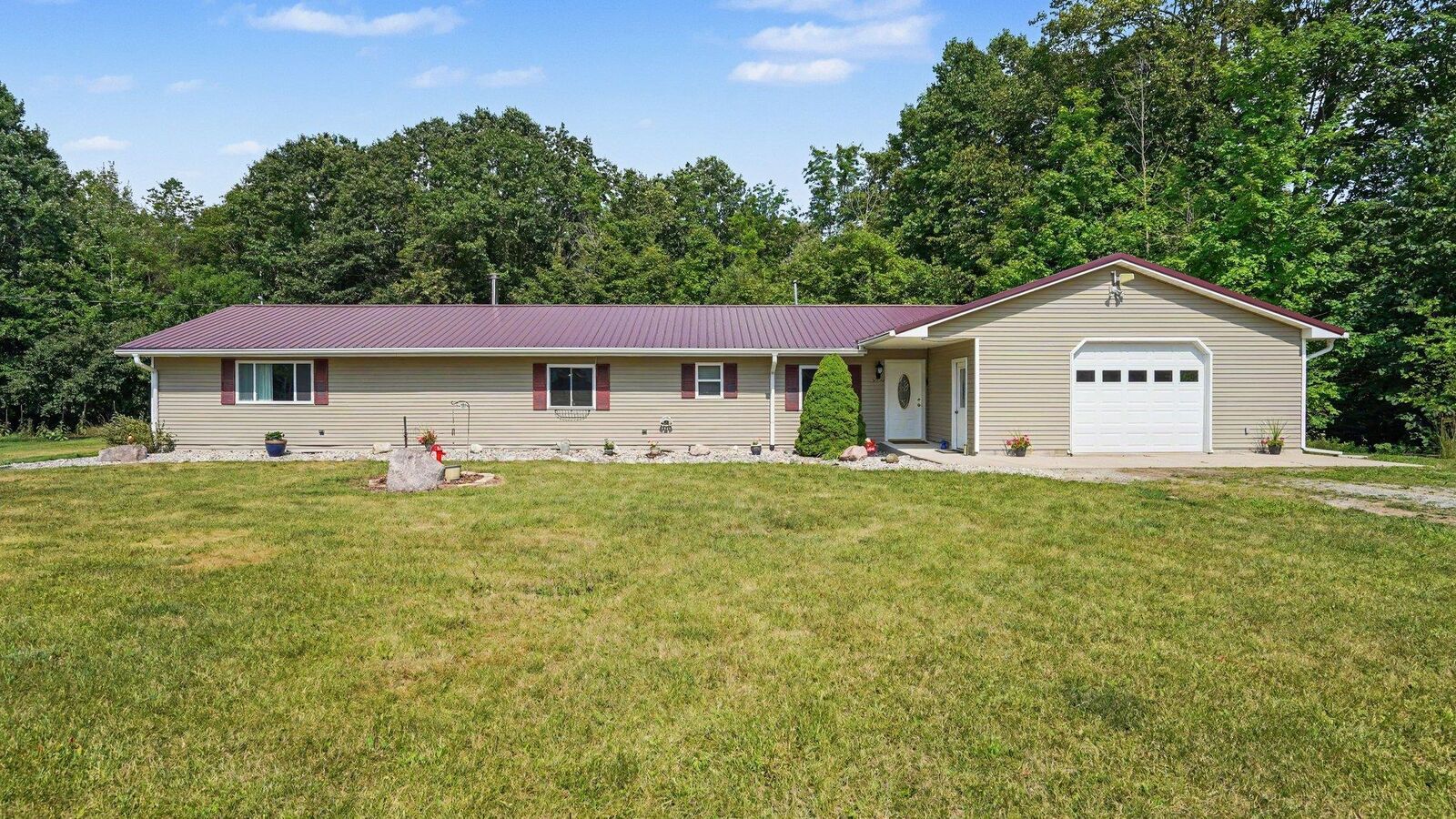 Property Photo:  9800 N Wyman Rd Road  MI 49305 