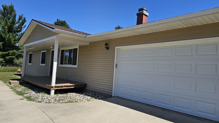 Property Photo: 5304 Worchester Way MI 48624