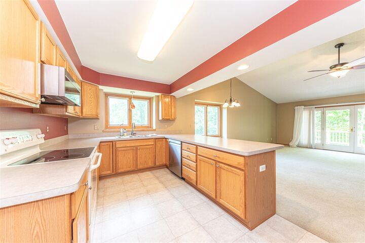 Property Photo: 535 Sycamore Circle MI 48176-1756