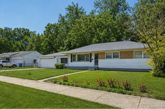 Property Photo:  25865 Firwood Avenue  MI 48089 4191 