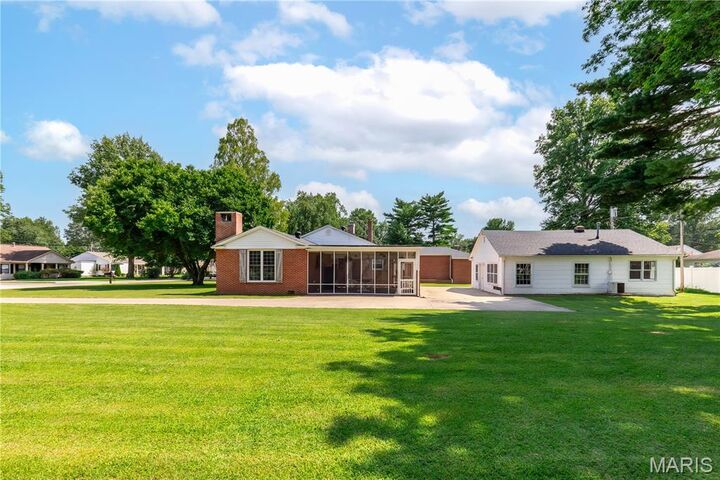 Property Photo:  915 Moore Avenue  MO 63801 