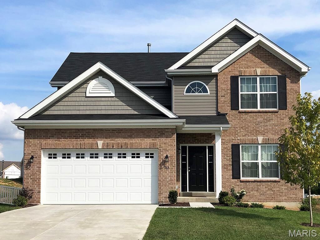 Property Photo: 2 Royal Ii At Walnut Hills MO 65109