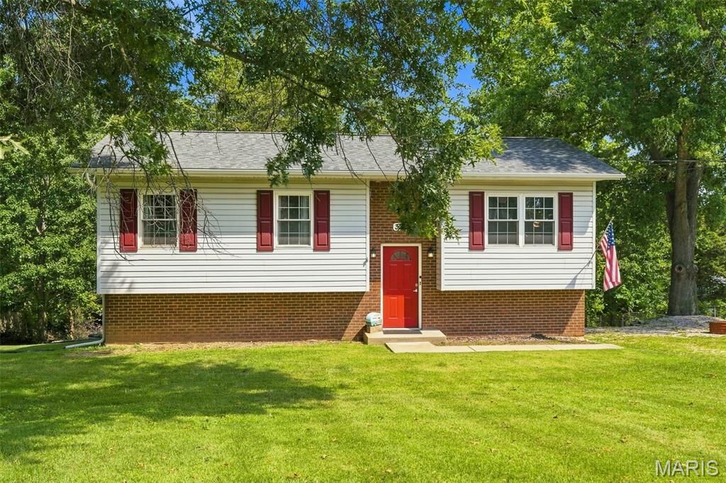 Property Photo:  313 Kronos Drive  MO 63020 