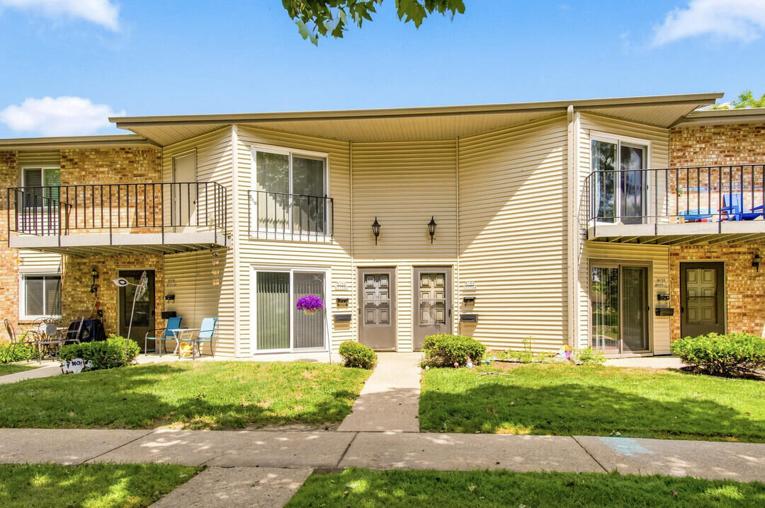 Property Photo: W169n11546 Biscayne Dr WI 53022