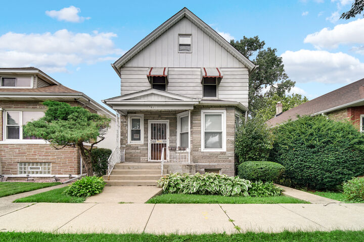 Property Photo: 7621 S Perry Avenue IL 60620