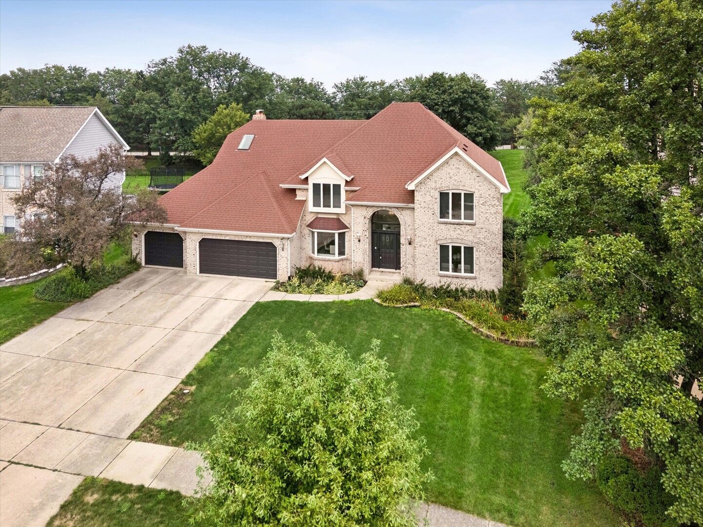Property Photo: 4012 Broadmoor Circle IL 60564