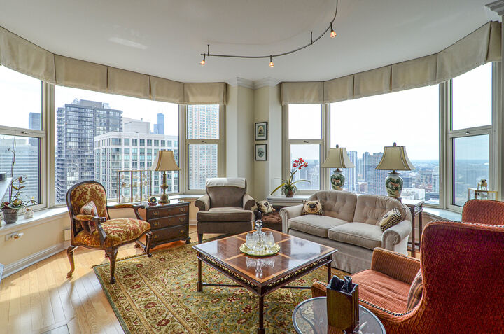 Property Photo:  25 E Superior Street 3701  IL 60611 
