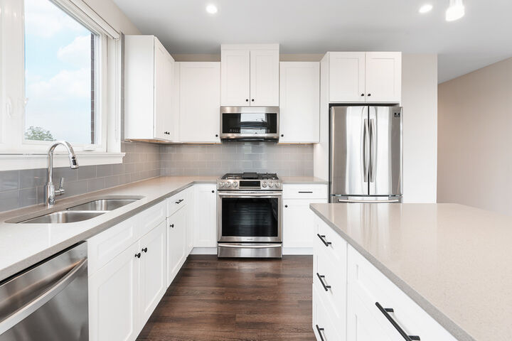 Property Photo: 546 Green Bay Road 310 IL 60040