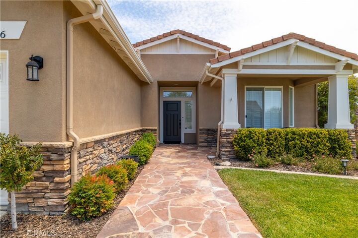 Property Photo:  39396 Beringer Drive  CA 92563 