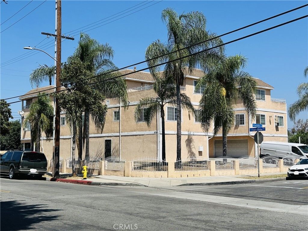 Property Photo: 6763 Foster Bridge CA 90201