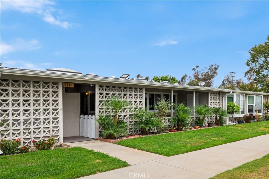 Property Photo: 1075 Brookline Road 220H CA 90740