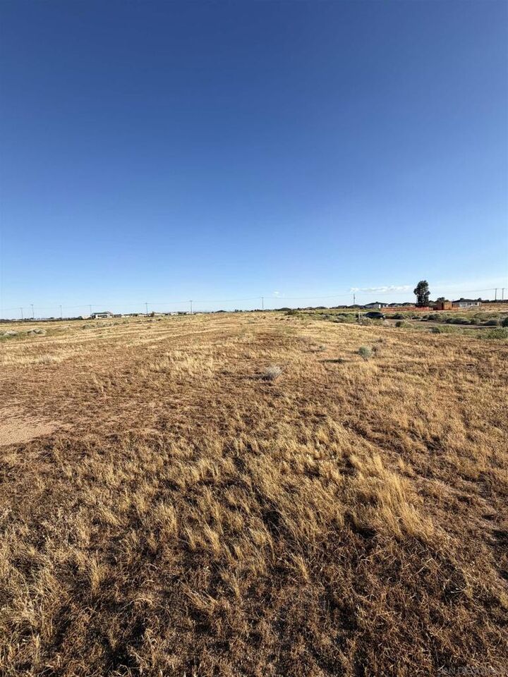 Property Photo: 85 Street CA 93505