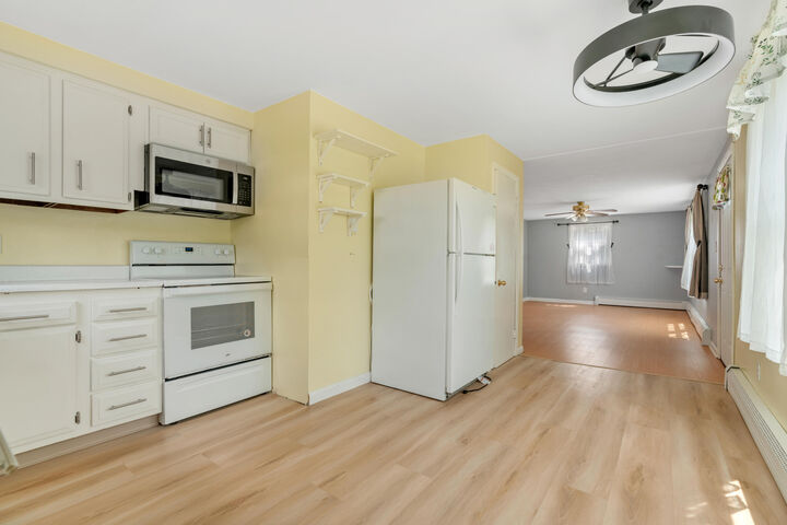 Property Photo:  23 Lower Main Street  ME 03906 