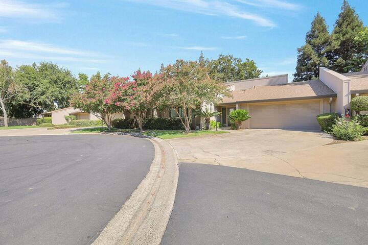 Property Photo: 1529 Lincoln Road 17 CA 95993