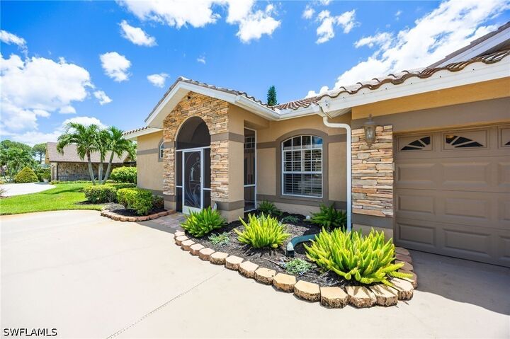 Property Photo: 195 Palmetto Dunes Circle FL 34113