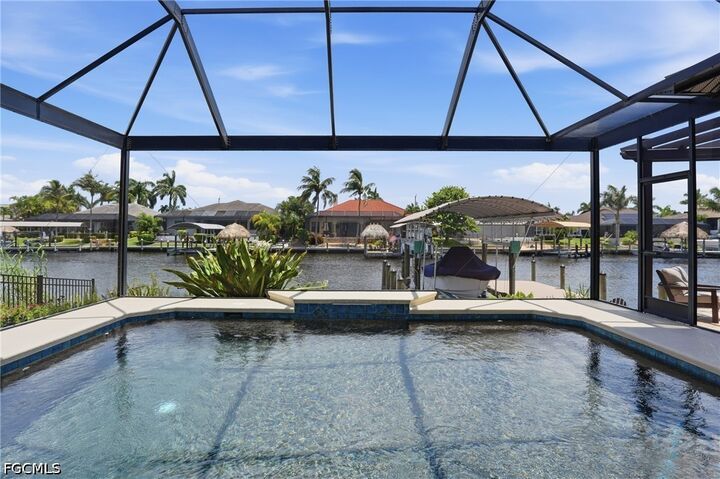 Property Photo:  2531 SW 28th Avenue  FL 33914 