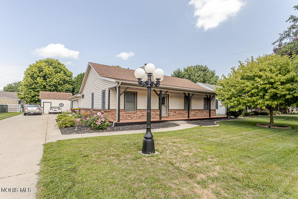 Property Photo: 21 Meadow Lane Drive OH 43515