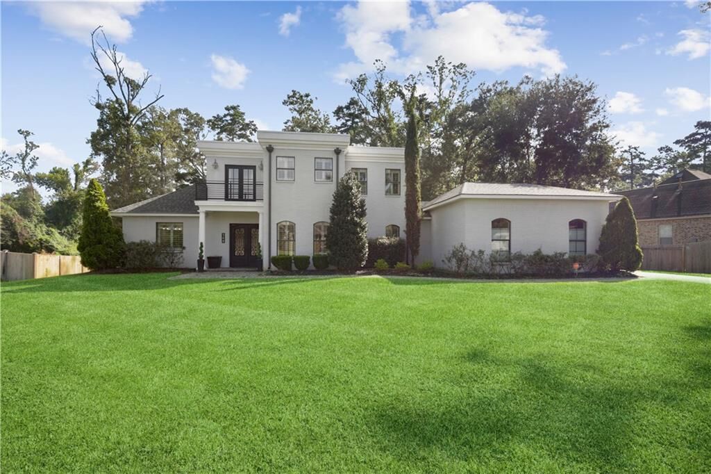 Property Photo: 348 Sandy Brook Circle LA 70447