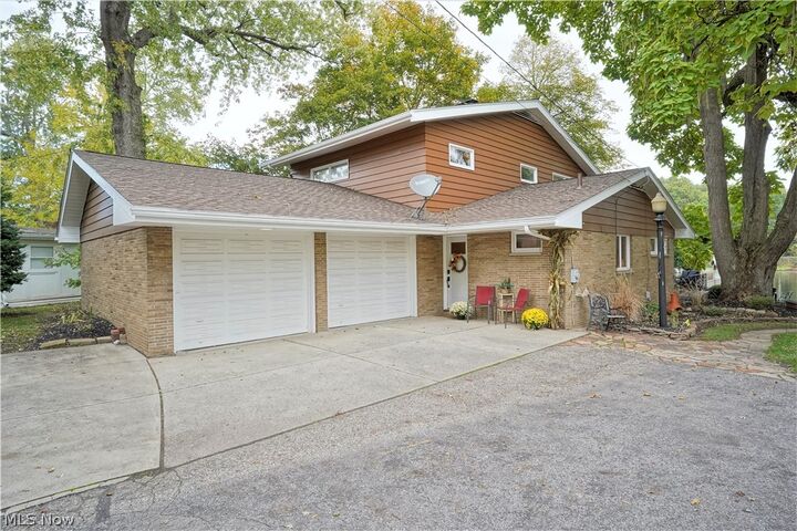 Property Photo:  4184 Hunsicker Drive  OH 44319 