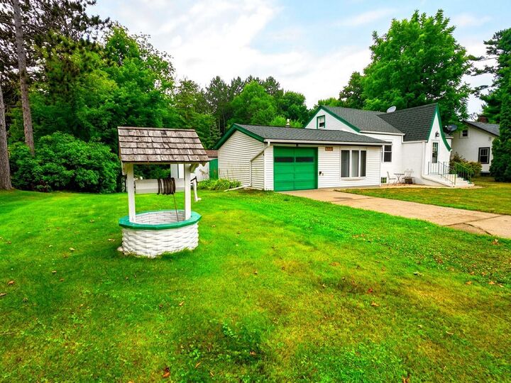 Property Photo:  319 Pine Street S  MN 56359 