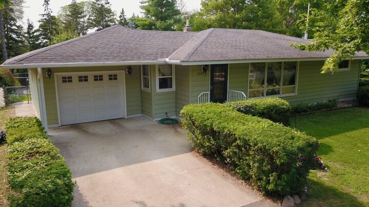Property Photo:  2305 10th Avenue S  MN 56301 