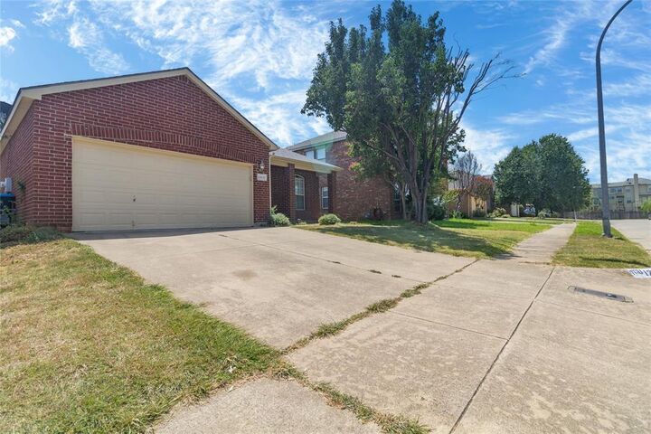 Property Photo:  12652 Oakwood Circle  TX 76040 
