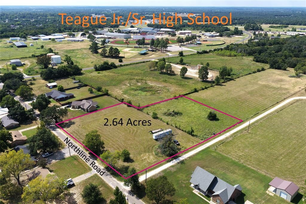 Property Photo: 213 Northline Road TX 75860