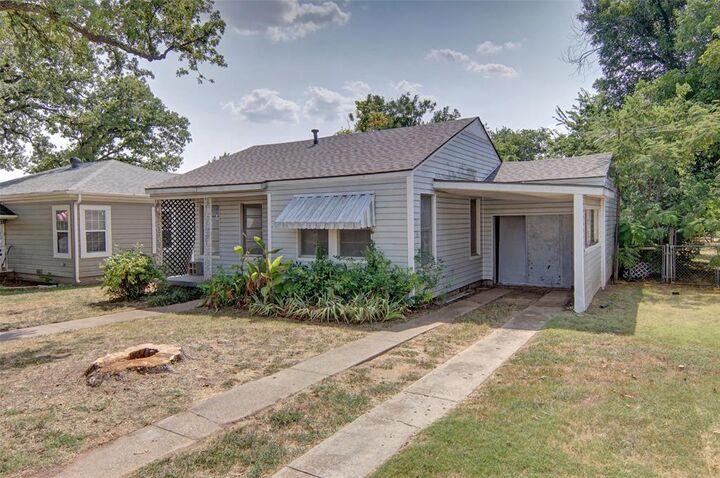 Property Photo: 1203 Hanover Street TX 76086