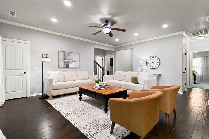 Property Photo: 1686 S Harding Place AR 72701