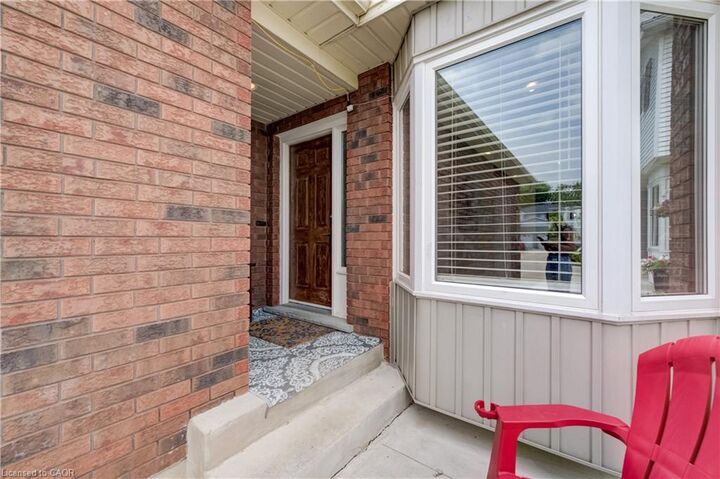 Property Photo: 102 William Street N ON N0B 2R0