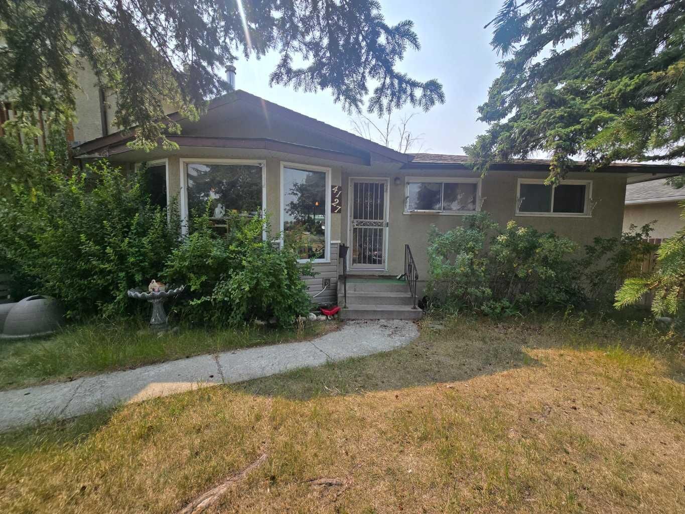 Property Photo:  4127 69 Street NW  AB T3B 2J9 