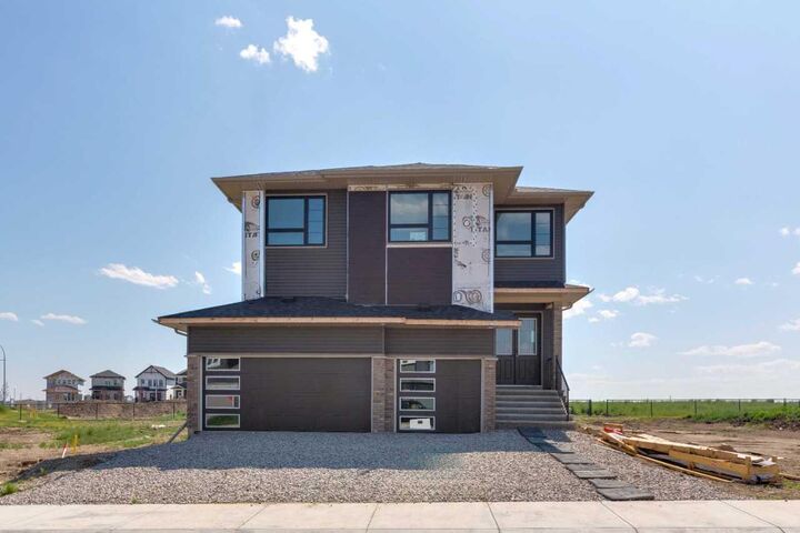 Property Photo: 427 Bridgeport Glen AB T1X 3C9