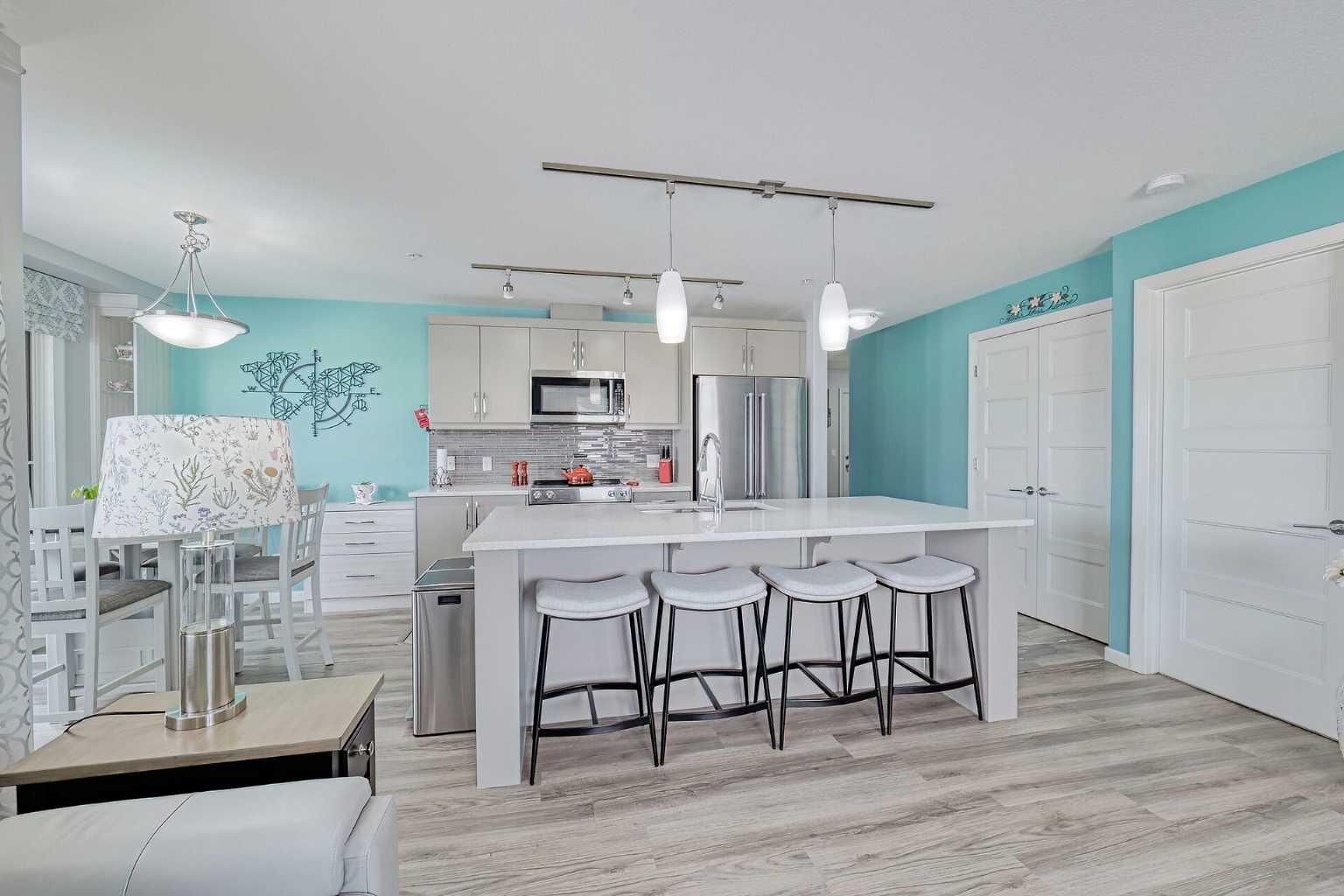 Property Photo: 450 Kincora Glen Road NW 2307 AB T3R 1S2