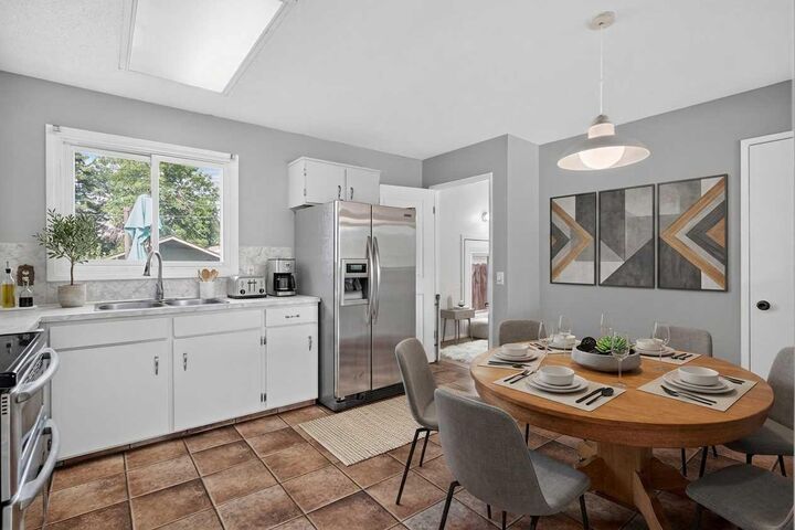 Property Photo: 7935 Huntwick Hill NE AB T2K 4G9