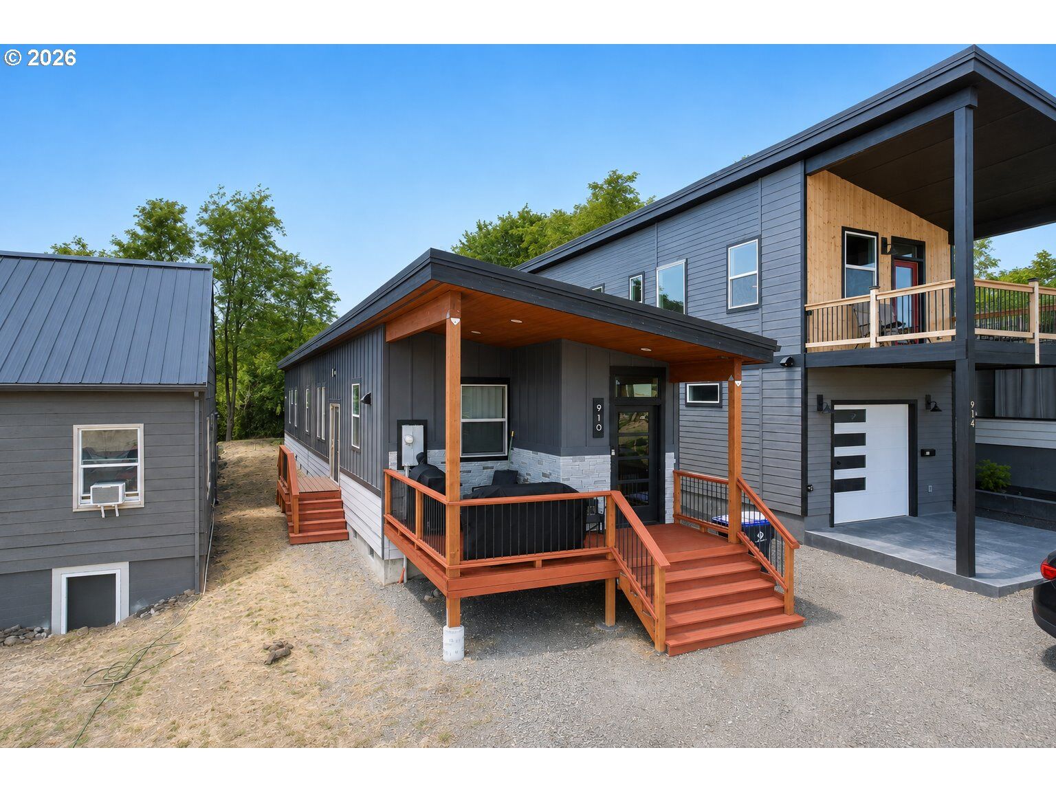 Property Photo:  910 Clark St  OR 97058 