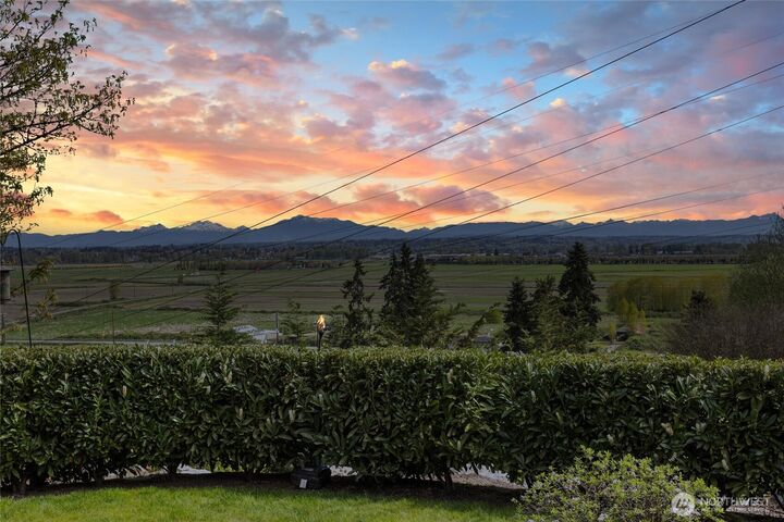 Property Photo: 11733 Seattle Hill Road WA 98296