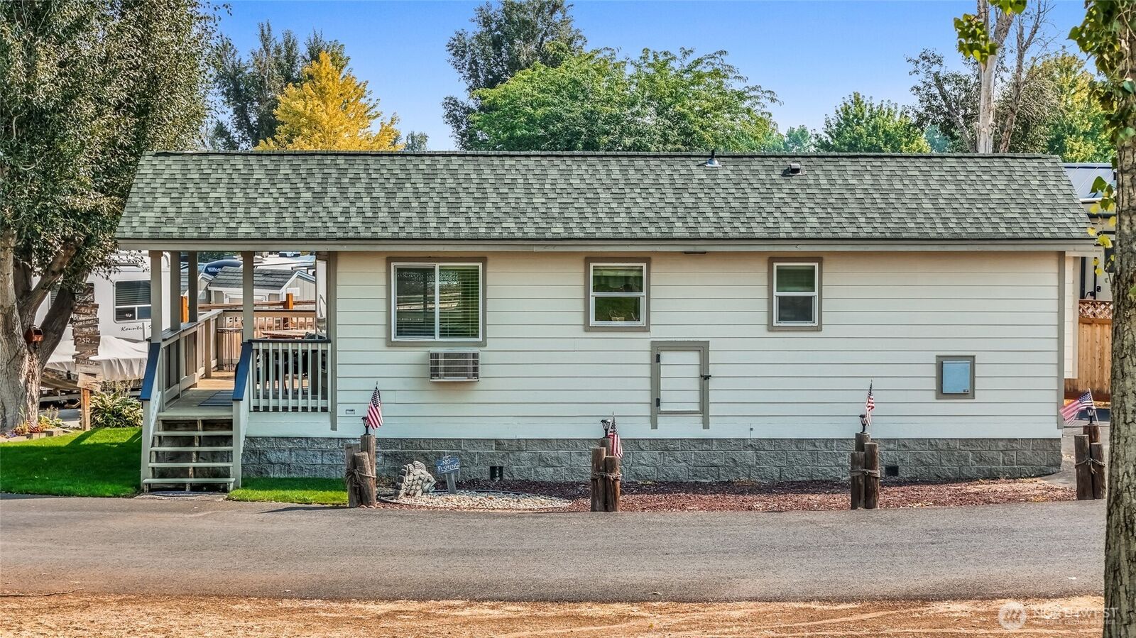 Property Photo:  7037  Highway 262  E 50  WA 99344 