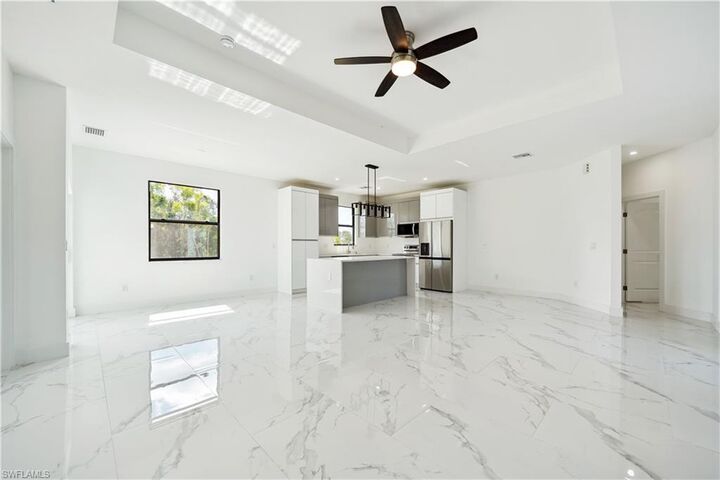 Property Photo: 4309 NW 38th Avenue FL 33993