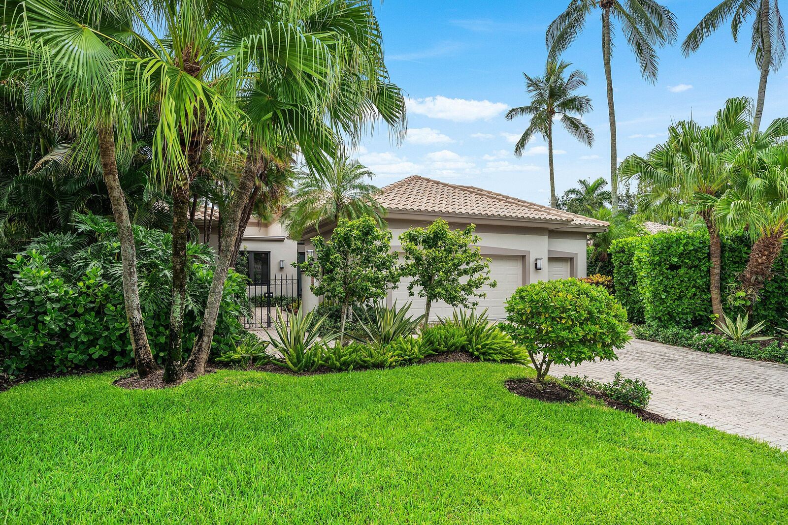 Property Photo:  6054 NW 23rd Avenue  FL 33496 