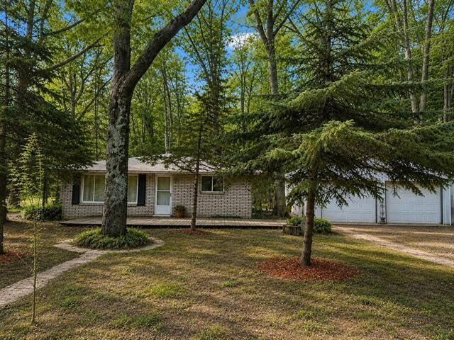Property Photo: 8903 Vagabond Lane MI 49643