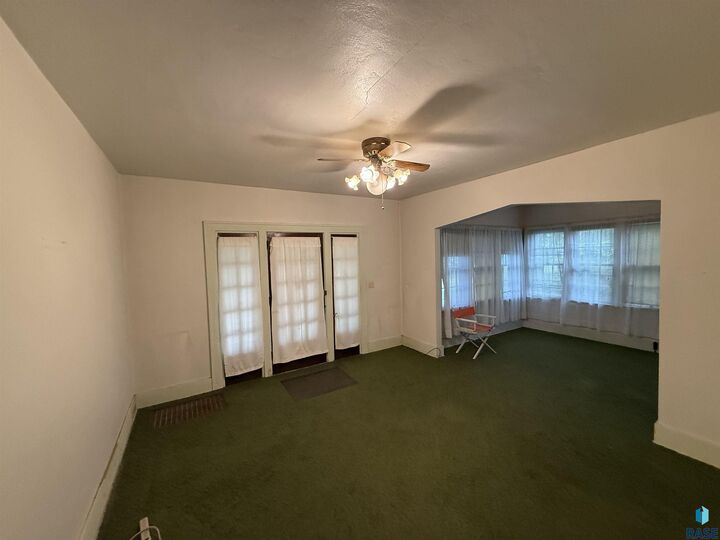 Property Photo:  310 6th St  SD 57034 