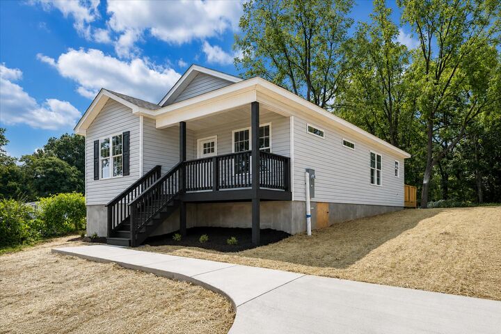 Property Photo:  3704 Michigan Ave NW  VA 24017 