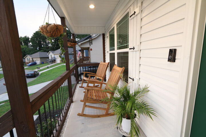 Property Photo: 1650 Southern Heights Circle SE TN 37311