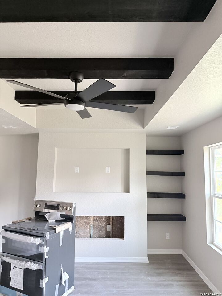 Property Photo:  2931 W Gerald Ave  TX 78211 