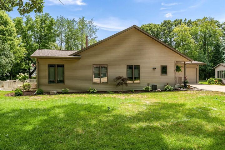 Property Photo: 2790 E Ridge Road WI 53511