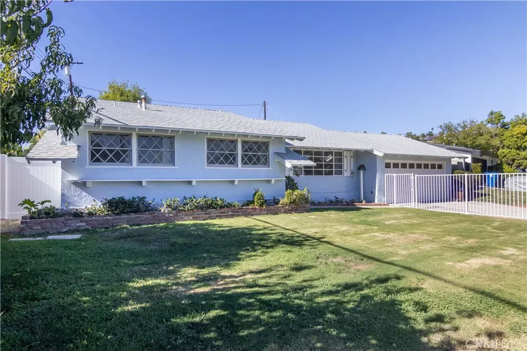 Property Photo:  11543 Swinton Avenue  CA 91344 